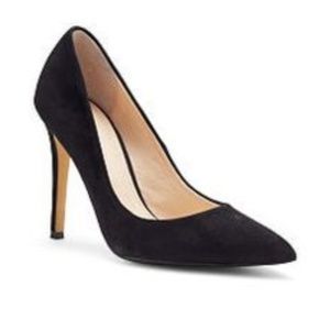 Victoria’s Secret pumps